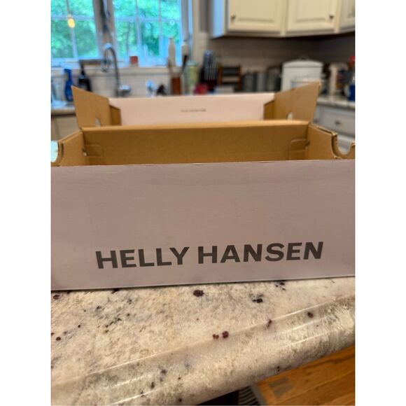 Helly Hansen W Torena VTR Magenta sz 10 NIB - Picture 6 of 7